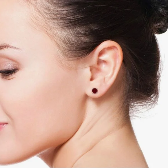 ANGARA GARNET EARRINGS - Picture 4 of 14